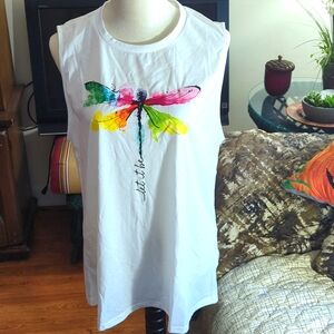 NWOT Women's lightweight  Dragonfly Crew Neck Tank Top XL White w/ summer colors